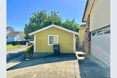 639 E 5th Street, Benicia, CA 94510 - Photo 47