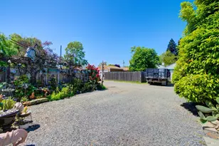 151 Randolph St, Napa, CA 94559 - Photo 43
