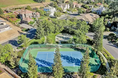 2018 Pinecrest Court, Vacaville, CA 95688 - Photo 17