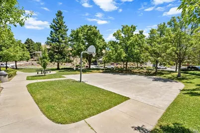 2018 Pinecrest Court, Vacaville, CA 95688 - Photo 21
