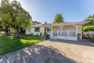 92 Oak Knoll Rd, Ukiah, CA 95482 - Photo 1