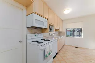 92 Oak Knoll Rd, Ukiah, CA 95482 - Photo 7