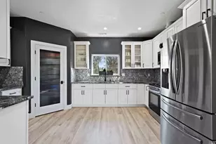 15350 Mustang Ct, Middletown, CA 95461 - Photo 19