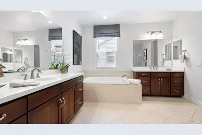 2013 Kingwood Road, Rohnert Park, CA 94928 - Photo 23