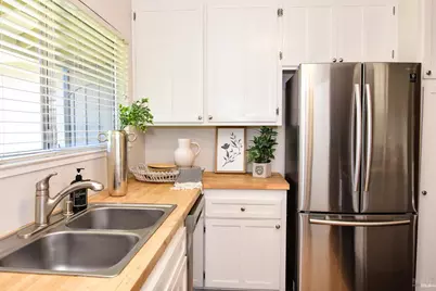 17884 San Carlos Drive, Sonoma, CA 95476 - Photo 9