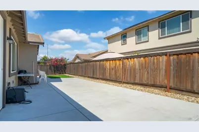 761 Razorbill Street, Vacaville, CA 95688 - Photo 23