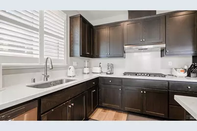 761 Razorbill Street, Vacaville, CA 95688 - Photo 9