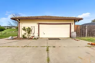 4043 Norman Ct, Vacaville, CA 95688 - Photo 5