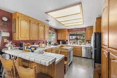 4043 Norman Court, Vacaville, CA 95688 - Photo 9