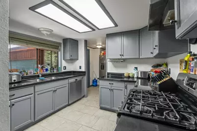 24220 Camellia Drive, Willits, CA 95490 - Photo 5