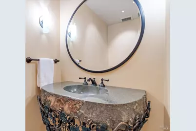 1315 W Dry Creek Road, Healdsburg, CA 95448 - Photo 43