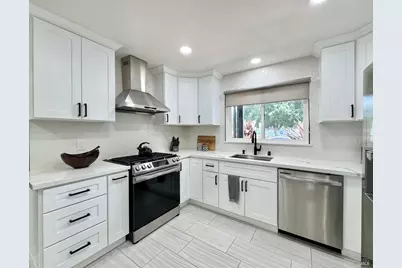 2300 W Park Avenue, Napa, CA 94558 - Photo 9