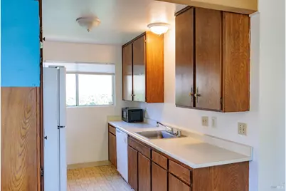 355 Parkview Terrace #B-2, Vallejo, CA 94589 - Photo 21