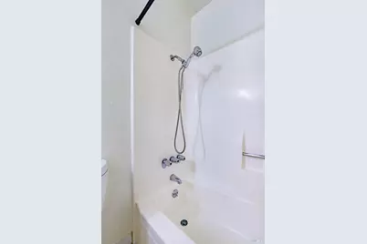 355 Parkview Terrace #B-2, Vallejo, CA 94589 - Photo 25