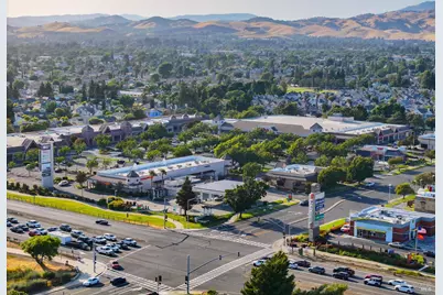 906 Trumpeter Court, Suisun City, CA 94585 - Photo 67