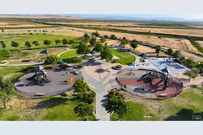 906 Trumpeter Court, Suisun City, CA 94585 - Photo 57