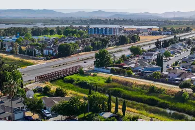 906 Trumpeter Court, Suisun City, CA 94585 - Photo 53