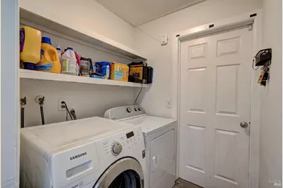 906 Trumpeter Court, Suisun City, CA 94585 - Photo 25