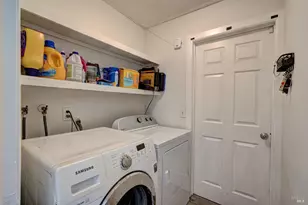 906 Trumpeter Ct, Suisun City, CA 94585 - Photo 25