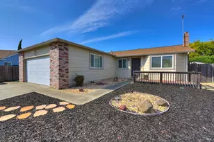 906 Trumpeter Ct, Suisun City, CA 94585 - Photo 5