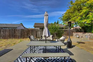 906 Trumpeter Ct, Suisun City, CA 94585 - Photo 27