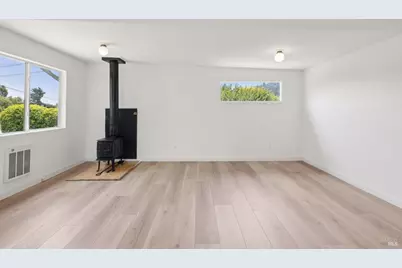 11150 Sir Francis Drake Boulevard, Point Reyes Station, CA 94956 - Photo 17