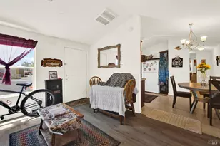 8 Deck Dr, Suisun City, CA 94585 - Photo 7