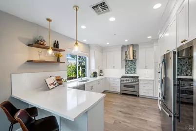 90 S Newport Drive, Napa, CA 94559 - Photo 23