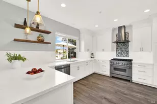 90 S Newport Dr, Napa, CA 94559 - Photo 13