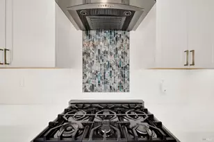 90 S Newport Dr, Napa, CA 94559 - Photo 19