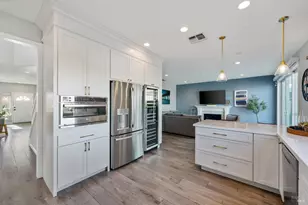 90 S Newport Dr, Napa, CA 94559 - Photo 29