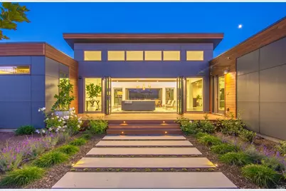 1090 1st Avenue #B, Napa, CA 94558 - Photo 5