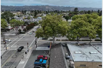 1050 Allston Way, Berkeley, CA 94710 - Photo 13