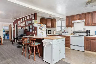 16205 Main Street, Guerneville, CA 95446 - Photo 9