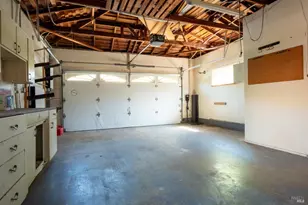 31 Esmeyer Dr, San Rafael, CA 94903 - Photo 25