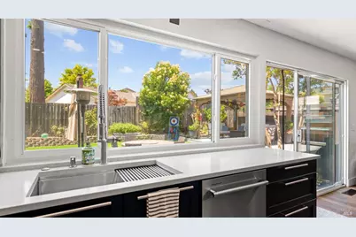 1711 Capistrano Drive, Petaluma, CA 94954 - Photo 7