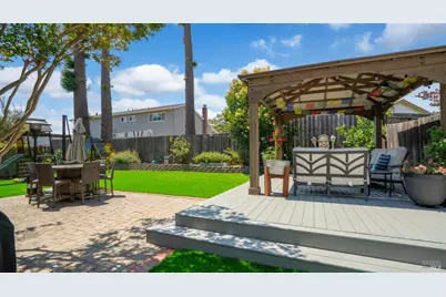 1711 Capistrano Drive, Petaluma, CA 94954 - Photo 35