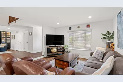 1711 Capistrano Drive, Petaluma, CA 94954 - Photo 15