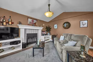 19450 Mountain Meadow, Hidden Valley Lake, CA 95467 - Photo 9