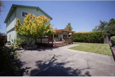 1688 Kearny Court, Petaluma, CA 94954 - Photo 33