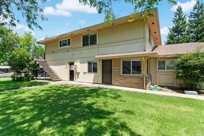 1967 Southwood Drive #2, Vacaville, CA 95687 - Photo 3