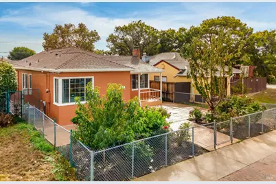 66 Murdock Street, Richmond, CA 94804 - Photo 3