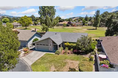 120 Oak Island Circle, Santa Rosa, CA 95409 - Photo 3