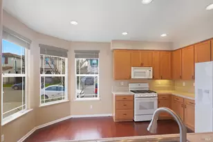 2438 Sheldon Dr, Fairfield, CA 94533 - Photo 11