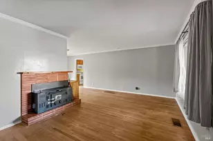 611 Hawthorne Ln, Willits, CA 95490 - Photo 9