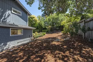 1018 Oakmont Ct, Napa, CA 94559 - Photo 49