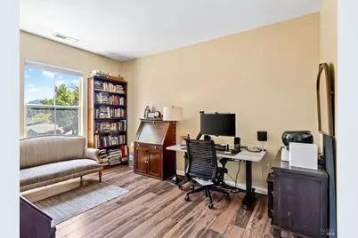 180 Healdsburg Avenue #A, Cloverdale, CA 95425 - Photo 23