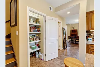 180 Healdsburg Avenue #A, Cloverdale, CA 95425 - Photo 13