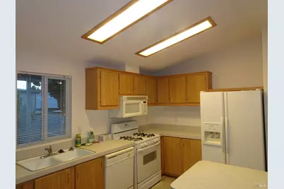 175 Palm Beach Court, Fairfield, CA 94533 - Photo 11