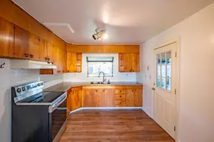 17941 Haehl St, Boonville, CA 95415 - Photo 5